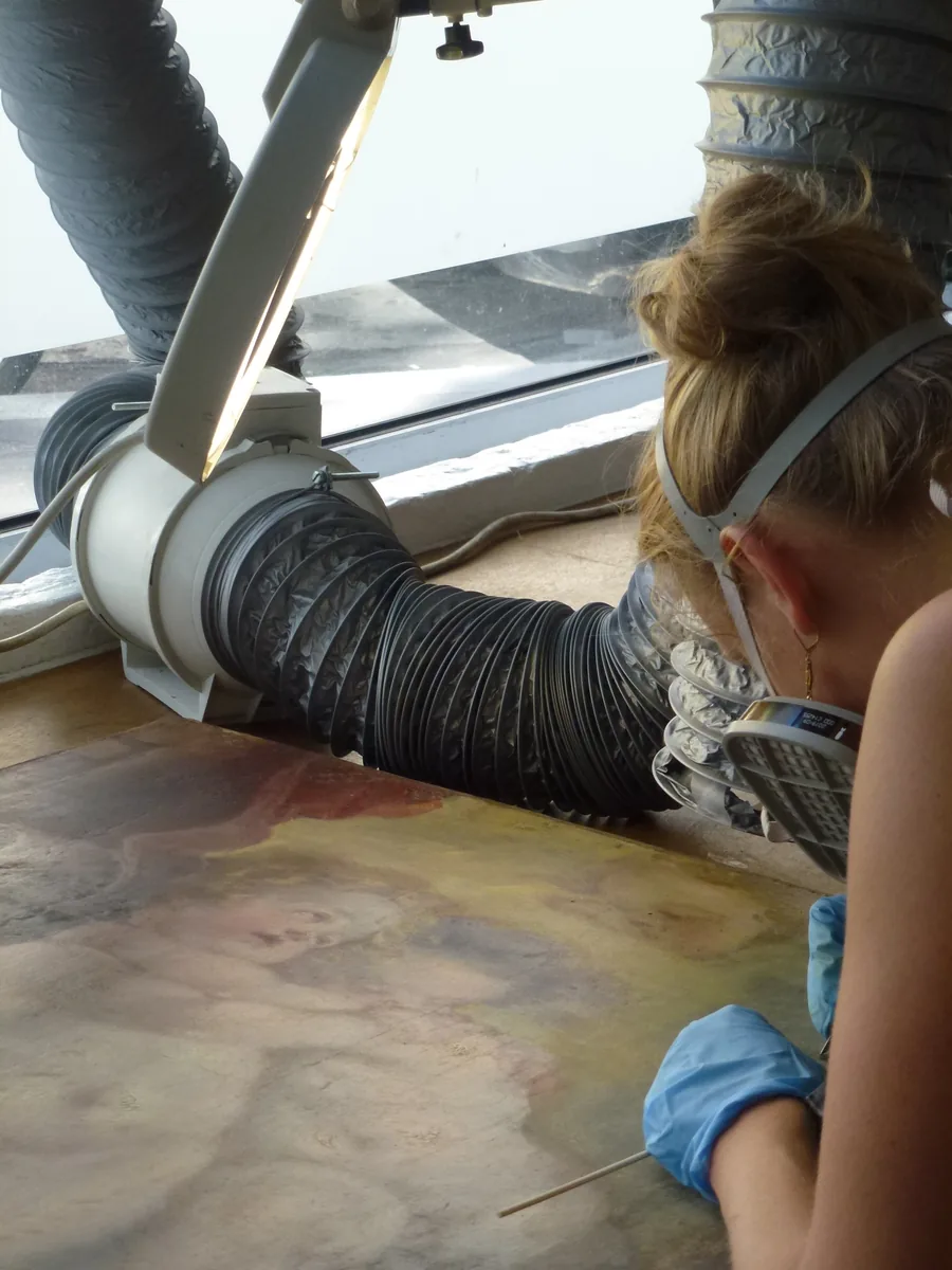 Travail sous aspiration, masque et gants